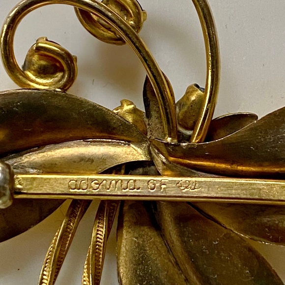 VINTAGE SIGNED BROOCH PIN - Picture 2 of 2